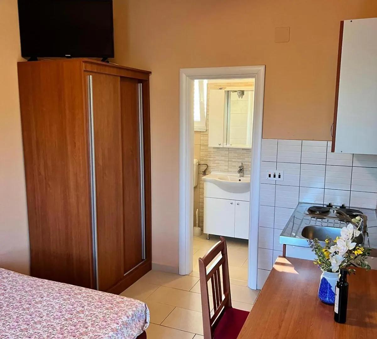 Apartmani Frakic Veli Rat Lägenhet