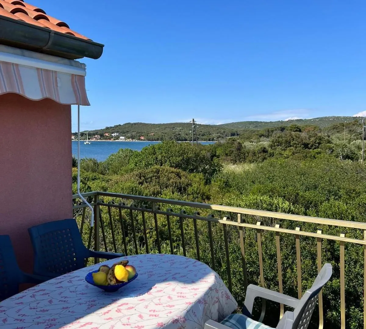 Appartamento Apartmani Frakic Veli Rat