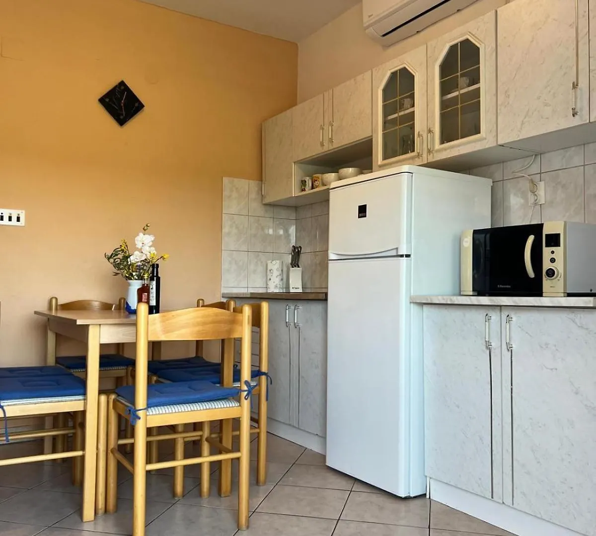 Lägenhet Apartmani Frakic Veli Rat Kroatien