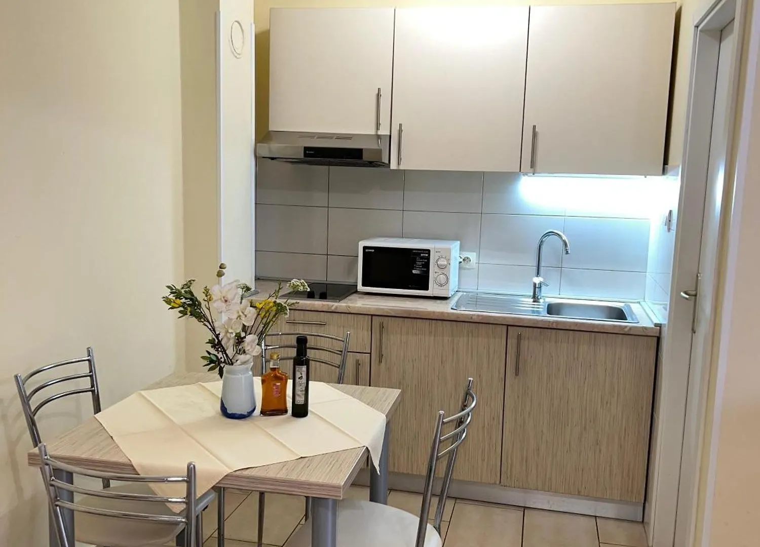 Appartamento Apartmani Frakic Veli Rat