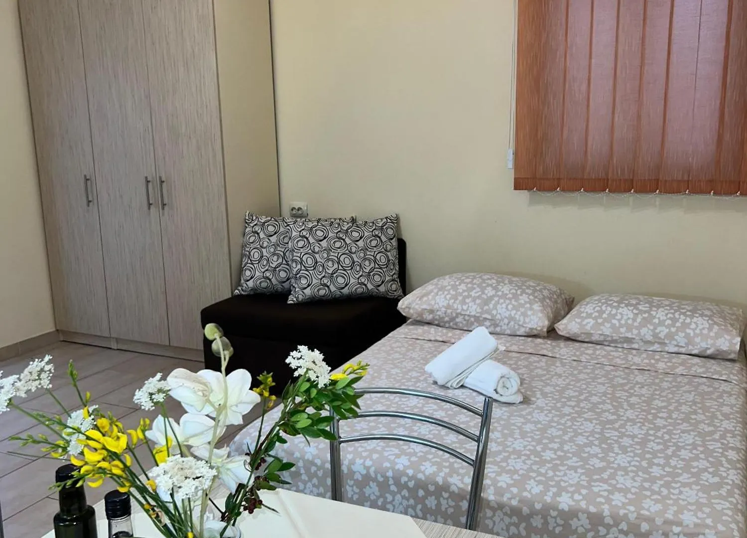 Lägenhet Apartmani Frakic Veli Rat